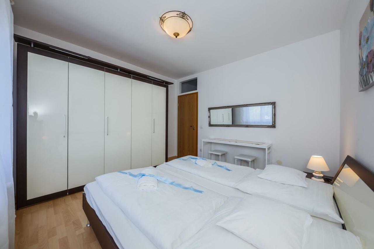 Apartman Lucija Kastela Exterior photo